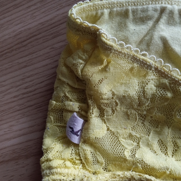 Hollister Bandeaus - Picture 4 of 7